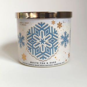 White Tea and Sage - Bath and Body Works - 3 wick candle